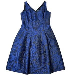 LAUREN RALPH LAUREN V-NECK DRESS SIZE 4